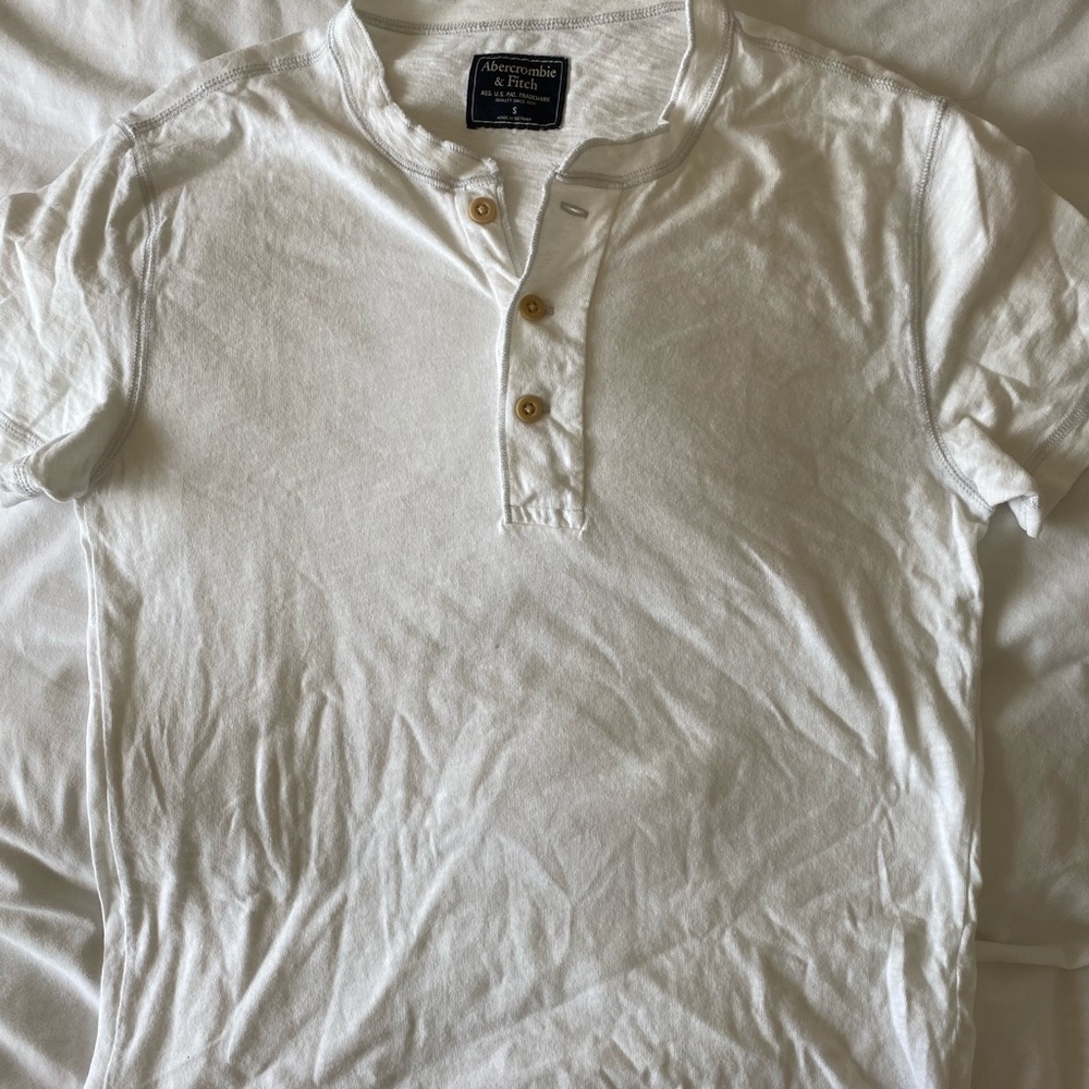 Abercrombie & Fitch Men Henley
